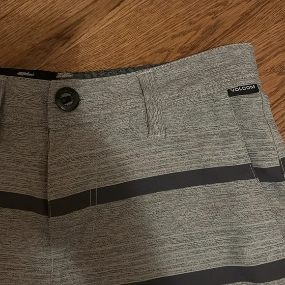 Volcom Swim Shorts - Picture 2 of 4